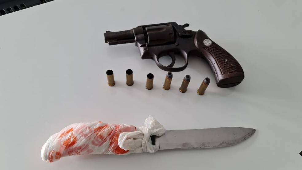 mulher e baleada dentro de loja no centro de muriae zona da mata g1