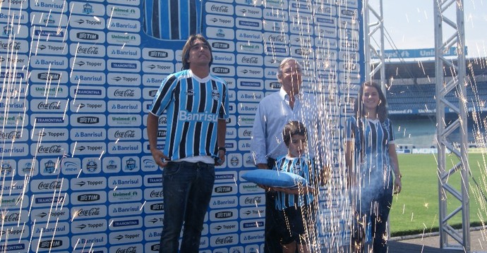 Grêmio vê status de maior investidor ruir em 3 anos e luta para ter reforços