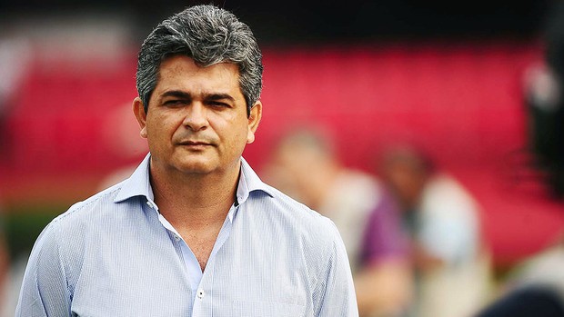 Edson Silva é confirmado na zaga, e Silvinho viaja para encarar o Galo