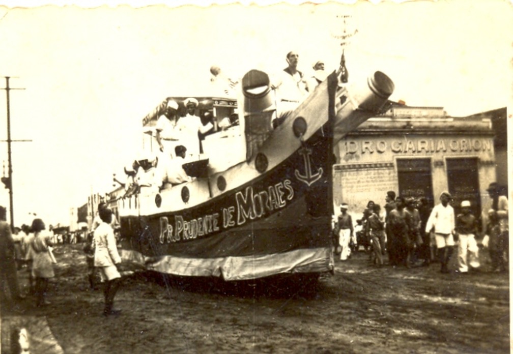 Desfile em comemoração ao aniversário de Presidente Prudente na década de 1930 — Foto: Museu e Arquivo Histórico
