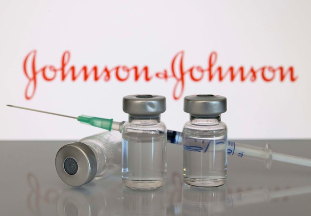 vacina Johnson & Johnson (Foto: Alex Gottschalk/DeFodi Images via Getty Images)
