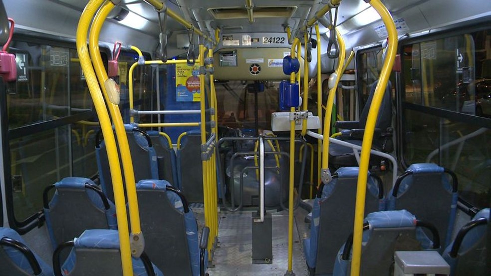 Assalto aconteceu na linha 507, na Serra (Foto: Reprodução/ TV Gazeta)