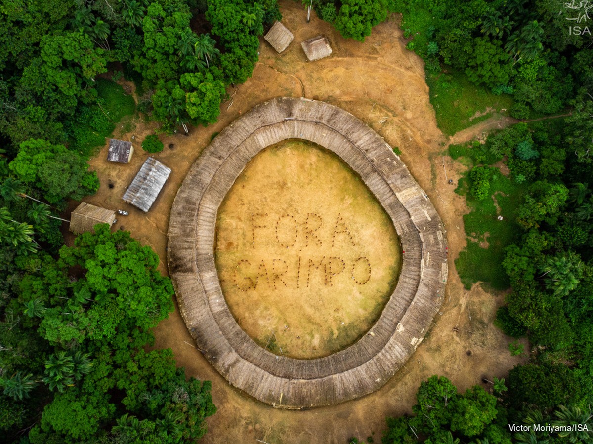 Leonardo DiCaprio divulga foto de área indígena no Brasil com mensagem 'fora garimpo'