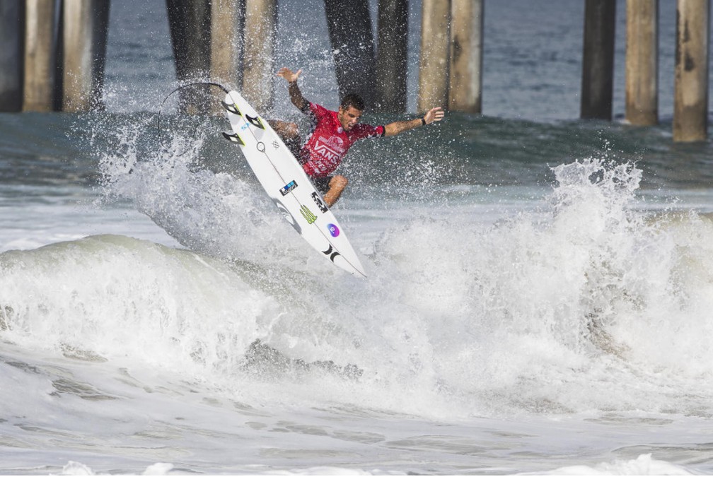 Filipe Toledo foi eliminado na semifinal do US Open após marcação de interferência. Etapa vale 10000 pontos no ranking de acesso à elite  (Foto: WSL / SEAN ROWLAND)