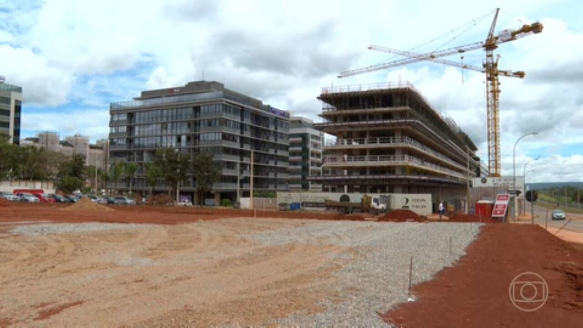 Lançamento de imóveis residenciais desacelera em 2022
