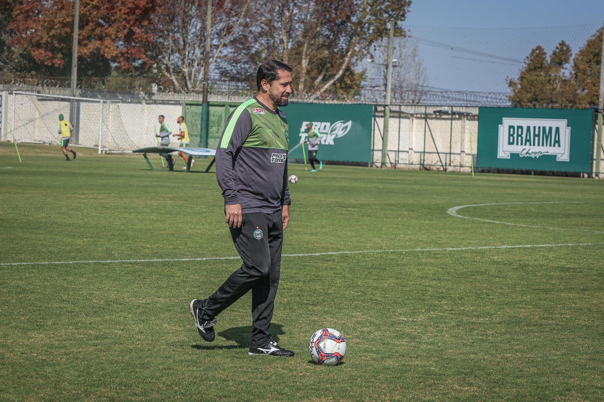 Brasil de Pelotas x Coritiba: Gustavo Bochecha volta, e ...