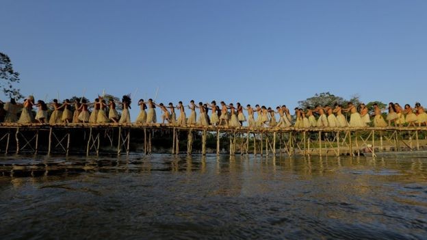 Trajetória dos índios Yawanawá se tornou referência para povos vizinhos (Foto: SÉRGIO VALE/SECOM-AC, via BBC News Brasil)