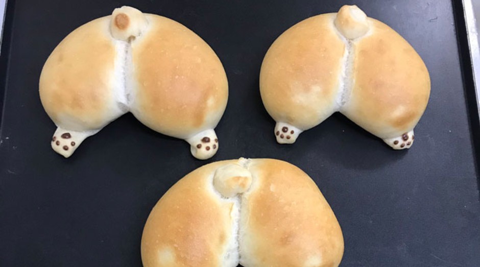 A padaria japonesa Utiwapayna entrou na onda do amor pelos corgis e criou pães com o formato do 'bumbum' do animal (Foto: Reprodução/Twitter)