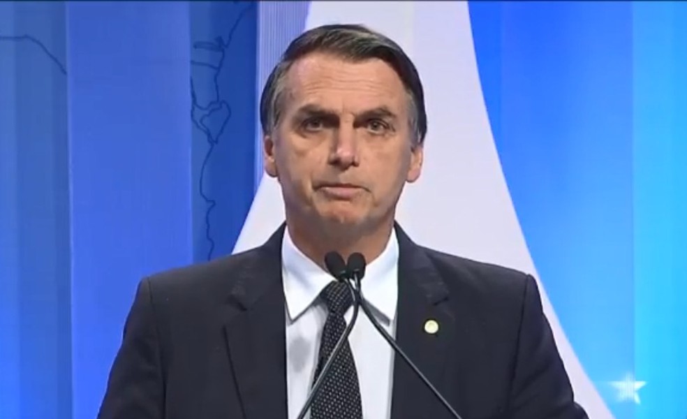 O presidenciÃ¡vel Jair Bolsonaro (PSL) no debate da RedeTV! (Foto: ReproduÃ§Ã£o/RedeTV!)