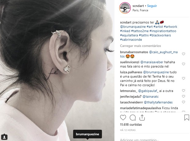 Bruna Marquezine e tatuagem com a palavra fé (Foto: Reprodução/Instagram)