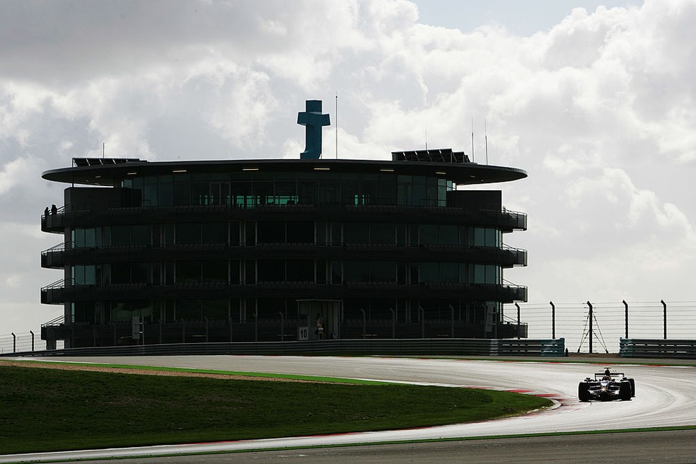 Sebastien Buemi testa STR no Circuito do Algarve, em Portimão, em 2009 — Foto: Ker Robertson/Getty Images