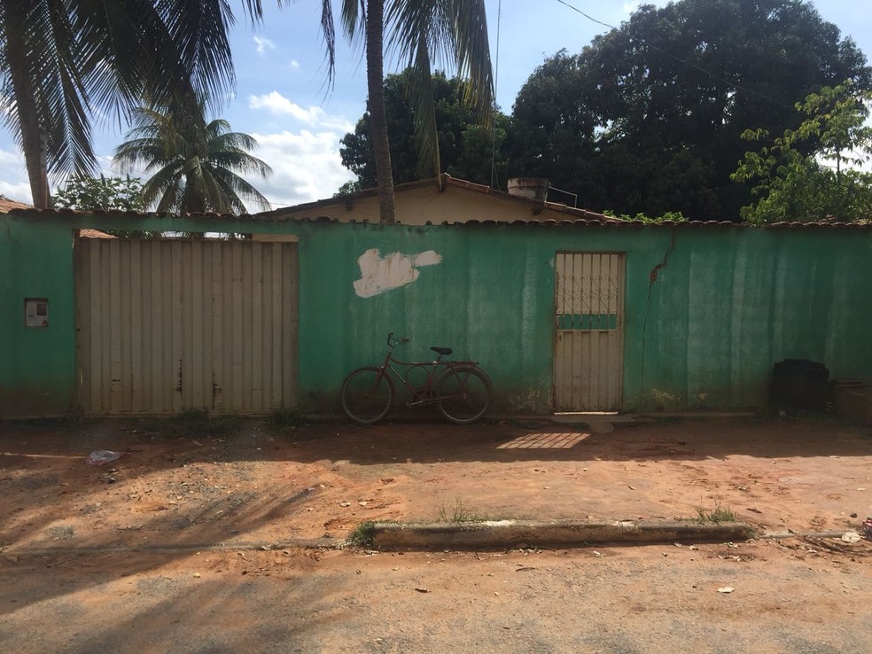 Digitais dos candidatos eram colhidas em uma casa no Projeto Jaíba (Foto: Polícia Civil/ Divulgação)