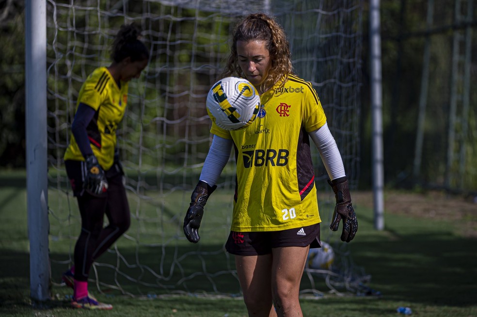 Kelly Chiavaro é mais uma contratação oficializada pelo Flamengo  — Foto: Paula Reis/Flamengo
