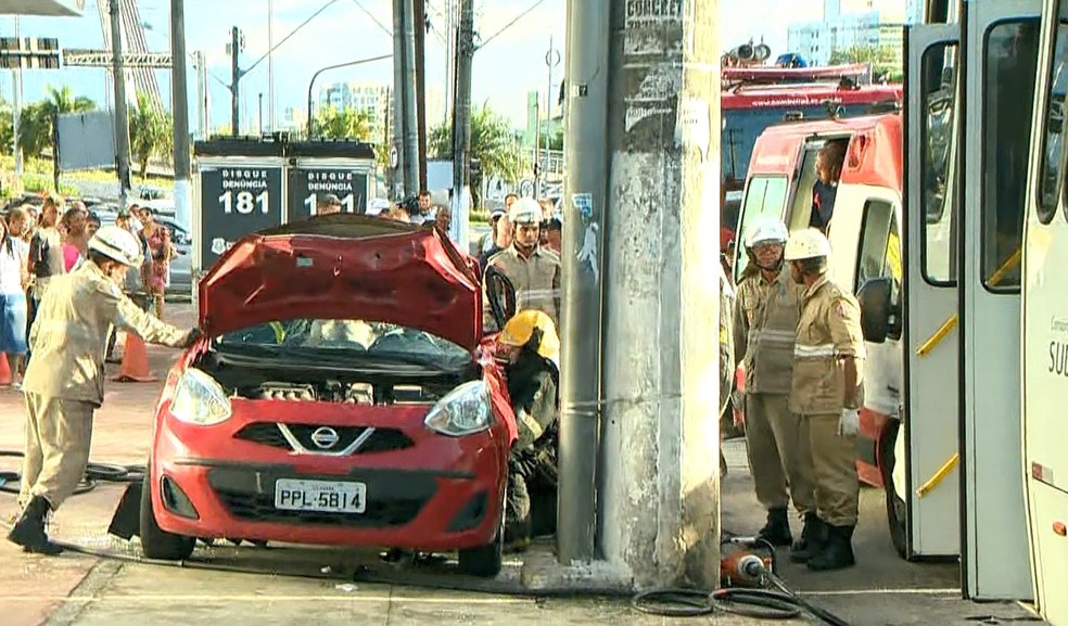 Cinegrafista morre em acidente, em Vitória  — Foto: Reprodução/ TV Gazeta 