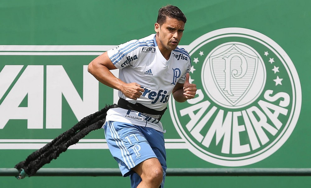Hoje 12º jogador do Palmeiras, Jean diz ter temido pelo fim da carreira no início do ano