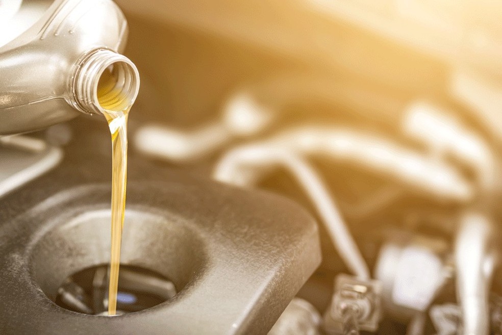 Óleo de motor precisa ser verificado com frequência como manutenção preventiva (Foto: Thinkstock) — Foto: Auto Esporte