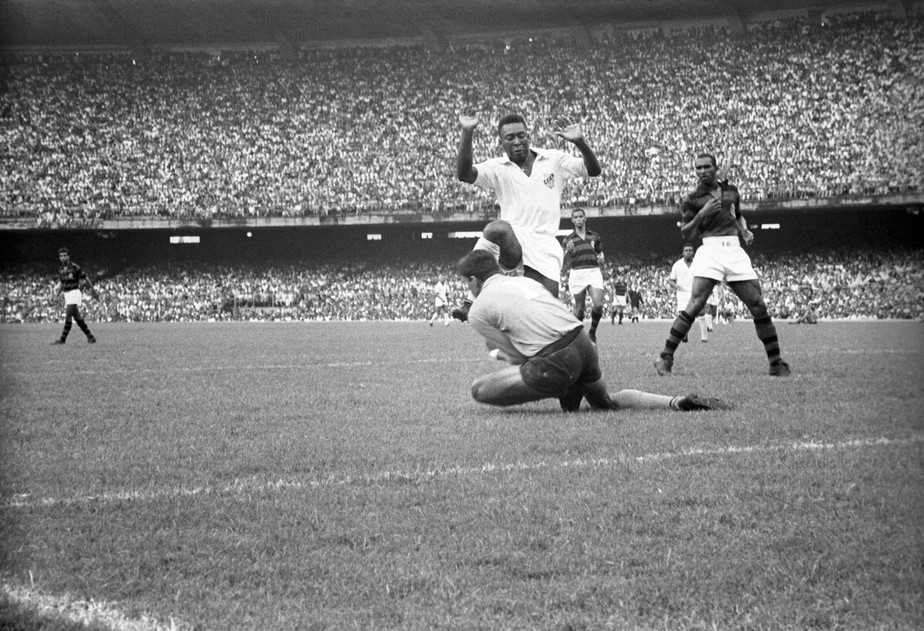 Santos de Pelé era o time mais popular do Brasil há cinco décadas