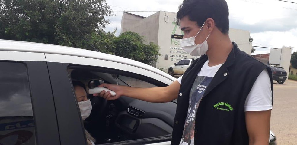 Barreira sanitária nas entradas da cidade de Moreilândia — Foto: Divulgação/ PMM