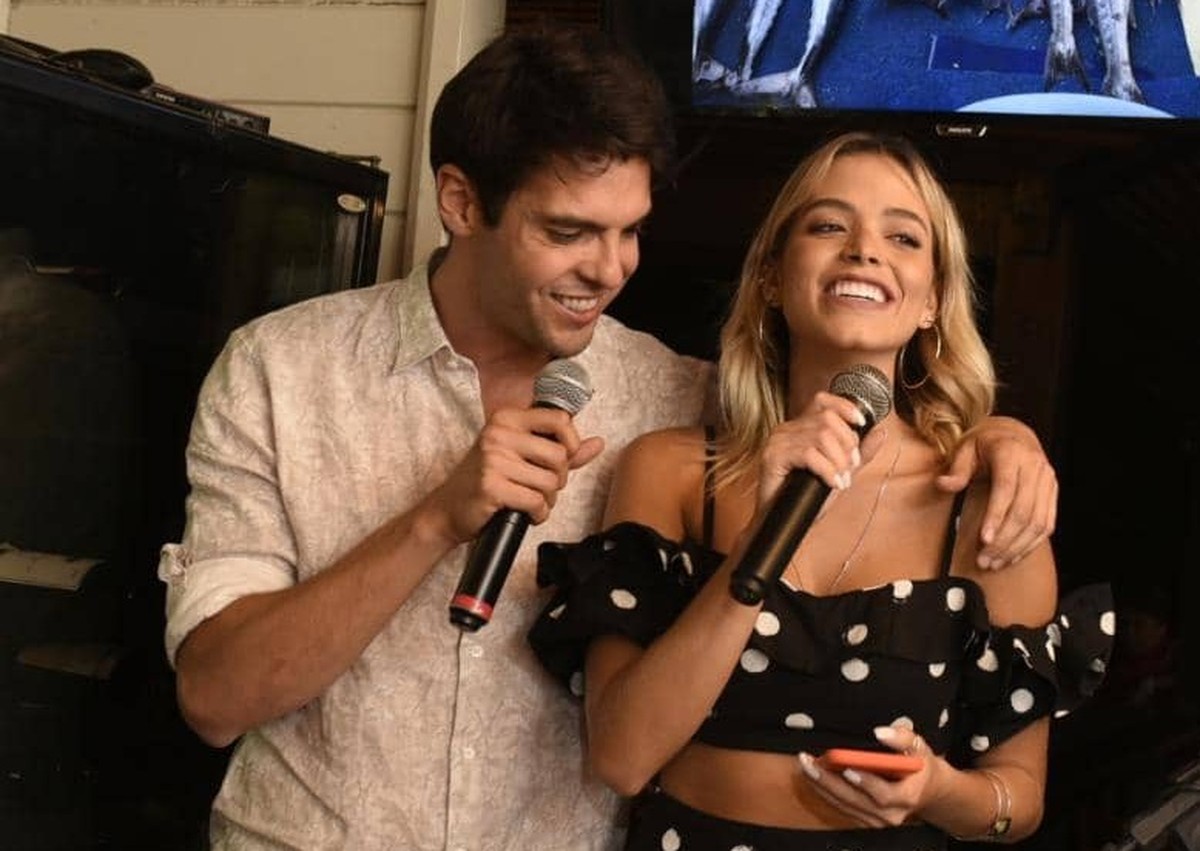 Kaká e Carol Dias soltam a voz durante festival ...