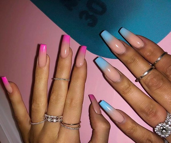 As unhas misteriosas da socialite Kylie Jenner (Foto: Instagram)