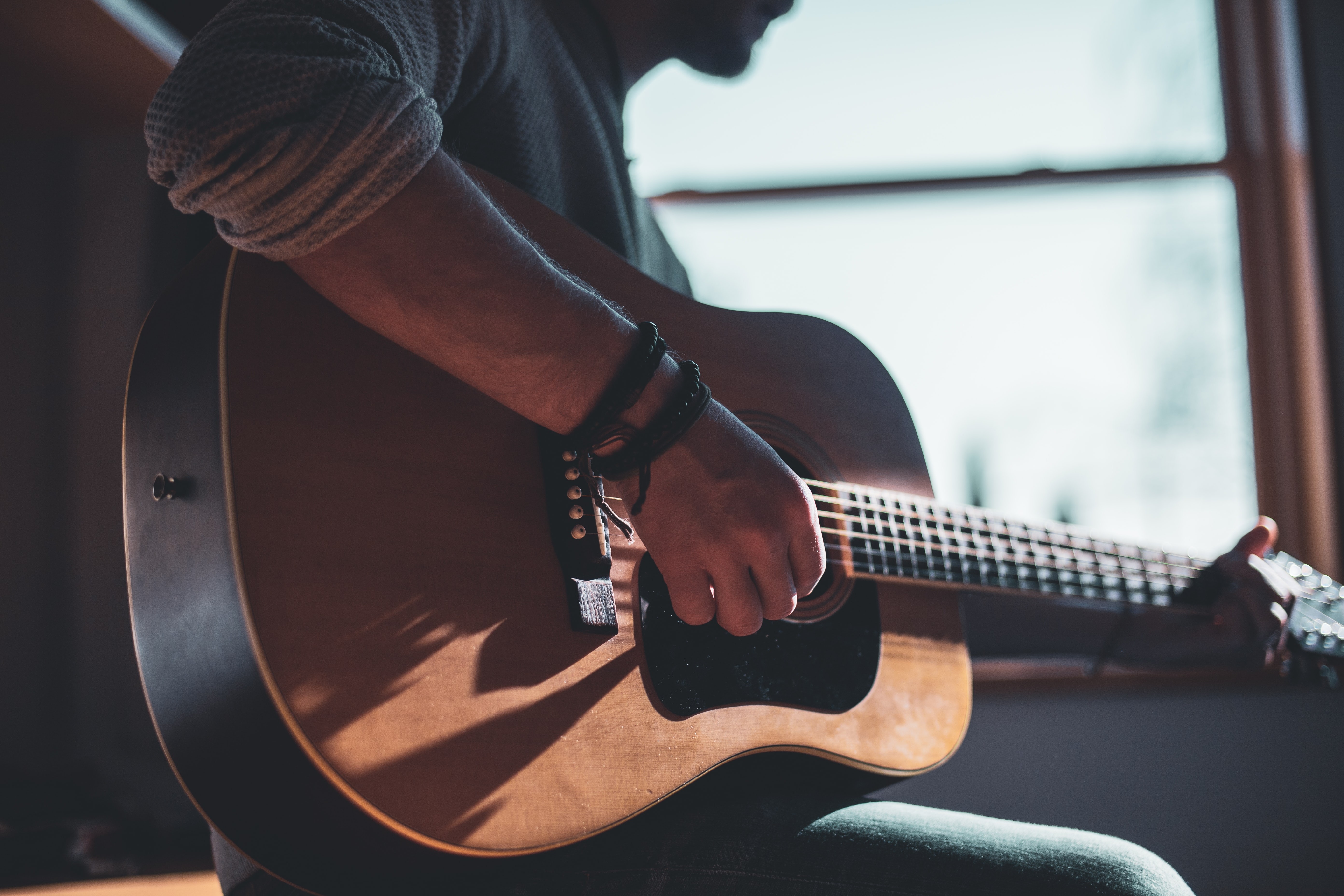 Curso de meditação, cover musical, teatro online e mais; confira agenda cultural em Porto Velho