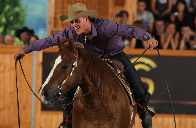 Michael Schumacher é apaixonado por cavalos. Ele participa de eventos e tem um estábulo em casa (Foto: Divulgação)
