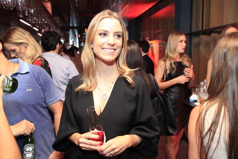Brilho de estrela: Vivara reúne famosas em lançamento de Dia das Mães e  Namorados - Vogue | festa