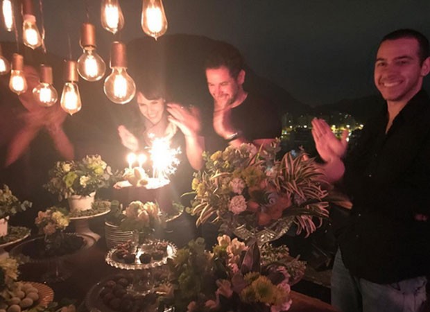 Debora Falabella celebra aniversário de Murilo Benicio  (Foto: Reprodução)