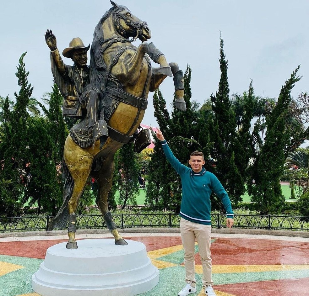 Suspeito de chefiar o tr&aacute;fico de droga conhecido como 'Irm&atilde;o Abadia' &eacute; preso &mdash; Foto: TV Verdes Mares/Reprodu&ccedil;&atilde;o