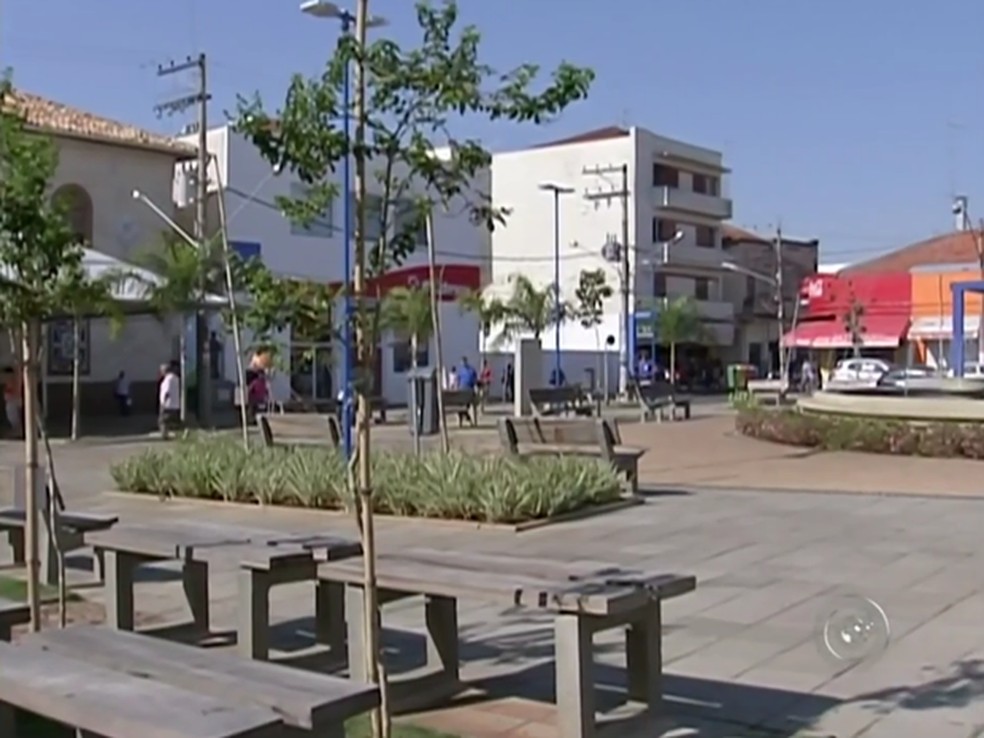Exames de prevenÃ§Ã£o ao cÃ¢ncer de prÃ³stata marcam o Novembro Azul em Itapetininga â€” Foto: ReproduÃ§Ã£o/TV TEM