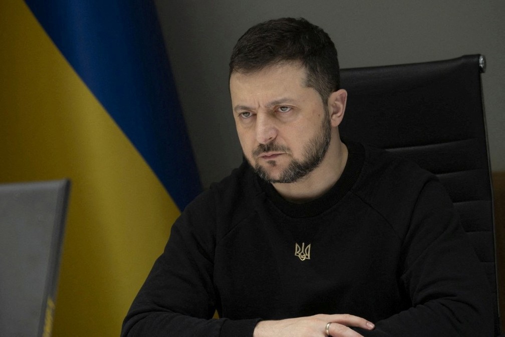 Presidente ucraniano Volodymyr Zelensky durante reunião virtual com ministros da defesa de outros países em 20 de janeiro de 2023 — Foto: Ukrainian Presidential Press Service/Handout via REUTERS
