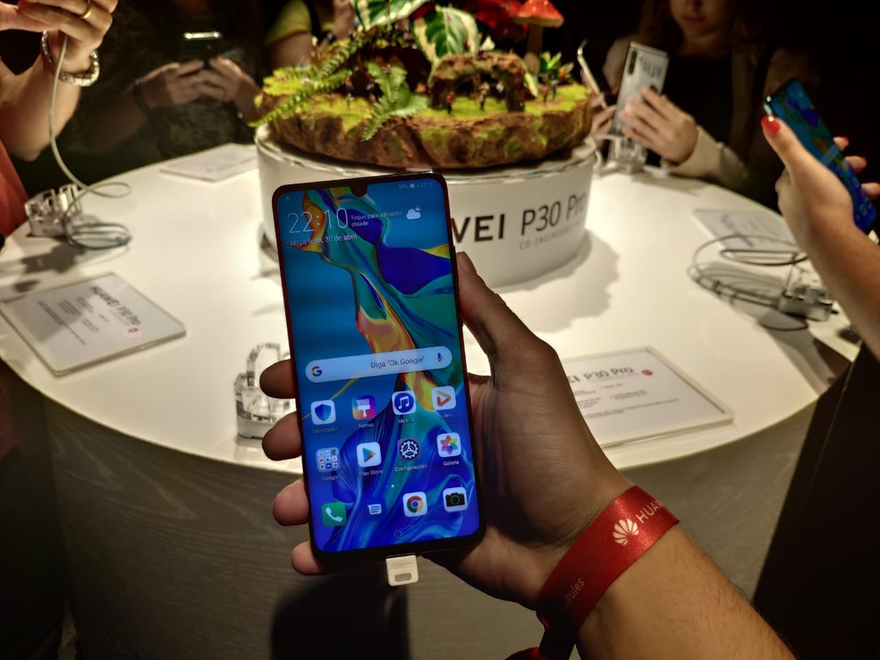Huawei faz pedido de registro de sistema operacional que poderá substituir Android nos aparelhos da empresa. — Foto: André Paixão/G1