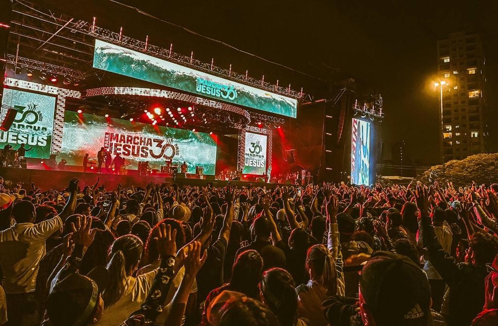 Marcha para Jesus acontece nesta quinta em SP e tem mais de 20 shows confirmados, além de duas atrações internacionais