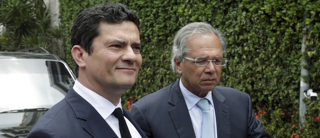 Resultado de imagem para moro e guedes
