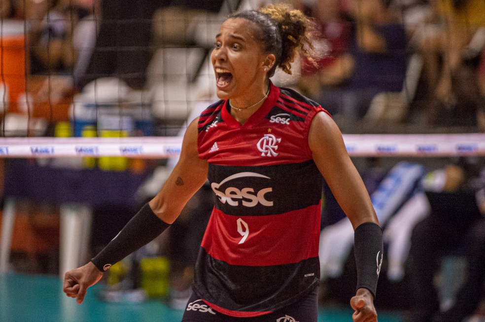 Sabrina entrou na inversão e ajudou na vitória do Sesc-Flamengo — Foto: Gilvan de Souza/Flamengo