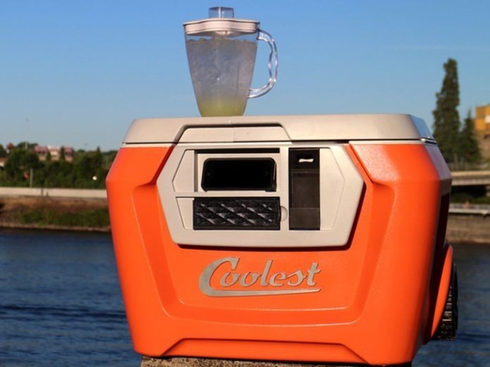 Coolest Cooler é um case tudo-em-um com caixa de som Bluetooth à prova dágua (Foto: Reprodução/Kickstarter)