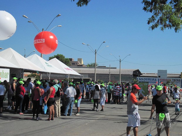 Terceiro fim de semana do Projeto Caminhar reune cerca de 2.360 pessoas em Betim, na Grande BH.  (Foto: José Luiz Xavier/TV Globo)