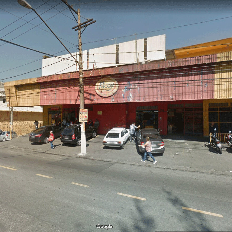 Supermercado Ricoy da Avenida Yervant Kissajikian, 1.918, onde mulher acusa outros seguranças de apontar arma para ela — Foto: Reprodução/Google Maps