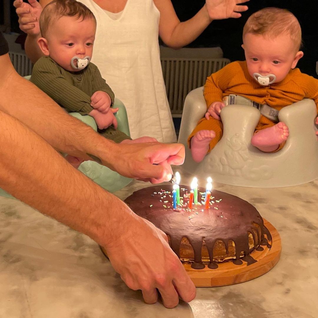 Fabiula Nascimento e Emilio Dantas celebram 6 meses dos filhos Raul e Roque (Foto: Reprodução/Instagram)