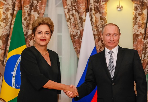 A presidente Dilma Rousseff durante Encontro com o presidente da Federação da Rússia, Vladimir Putin, na abertura da cúpula dos Brics (Foto: Roberto Stuckert Filho/PR)
