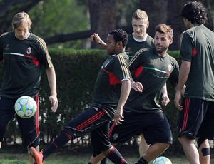 Robinho treino Milan (Foto: EFE)