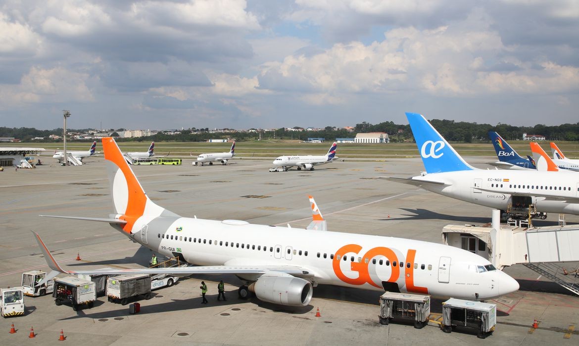 avião, aeroporto, combustíveis (Foto: Rovena Rosa/Agência Brasil)
