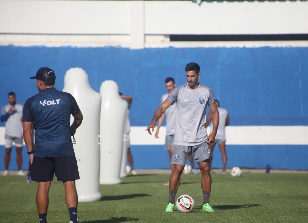 Titular absoluto, Geovane está cotado para começar o clássico — Foto: Divulgação/Ascom CSA