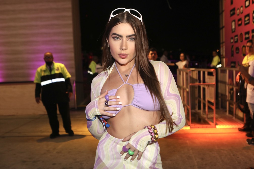 Jade Picon no Lollapalooza 2022 — Foto: Celso Tavares/g1