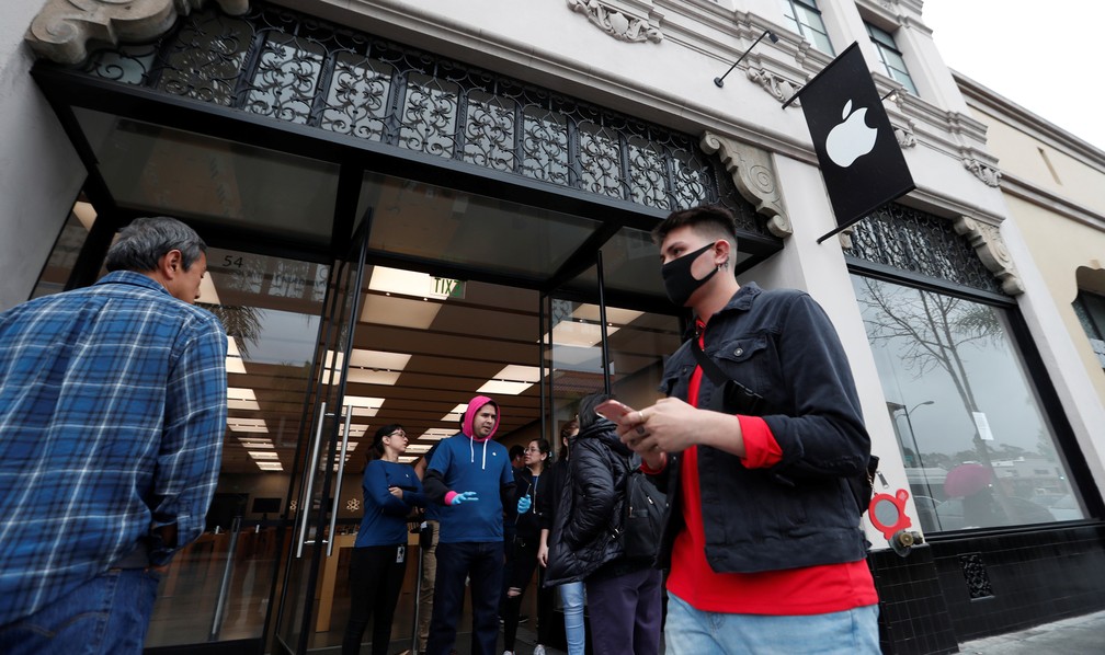 Apple vai fechar todas as lojas fora da China por pandemia de ...