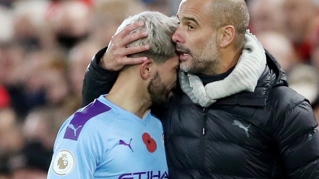 Agüero foi substituído por Guardiola no jogo contra o Liverpool neste domingo