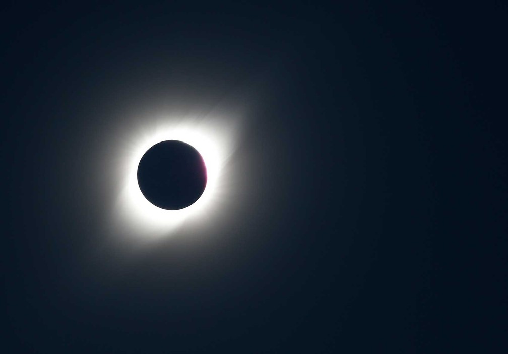 Coroa do Sol durante eclipse observado em Coquimbo, Chile. â Foto: Rodrigo Garrido/Reuters