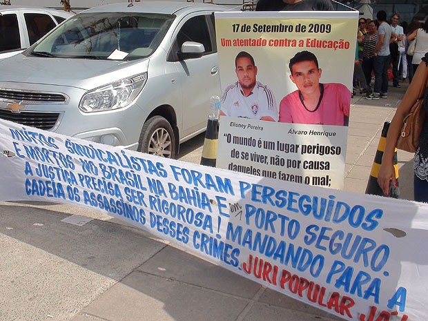 Protesto da APLB no TJ-BA, Salvador, Bahia (Foto: Alanna Sampaio/ G1)