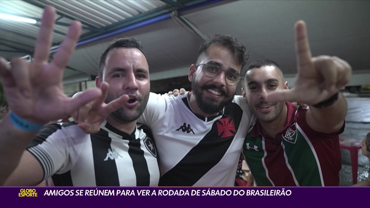 Amigos se re&uacute;nem para ver a rodada do Brasileir&atilde;o