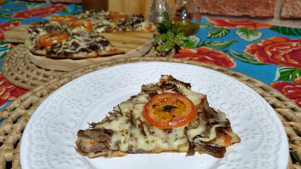 Pizza com massa de tapioca — Foto: Divulgação
